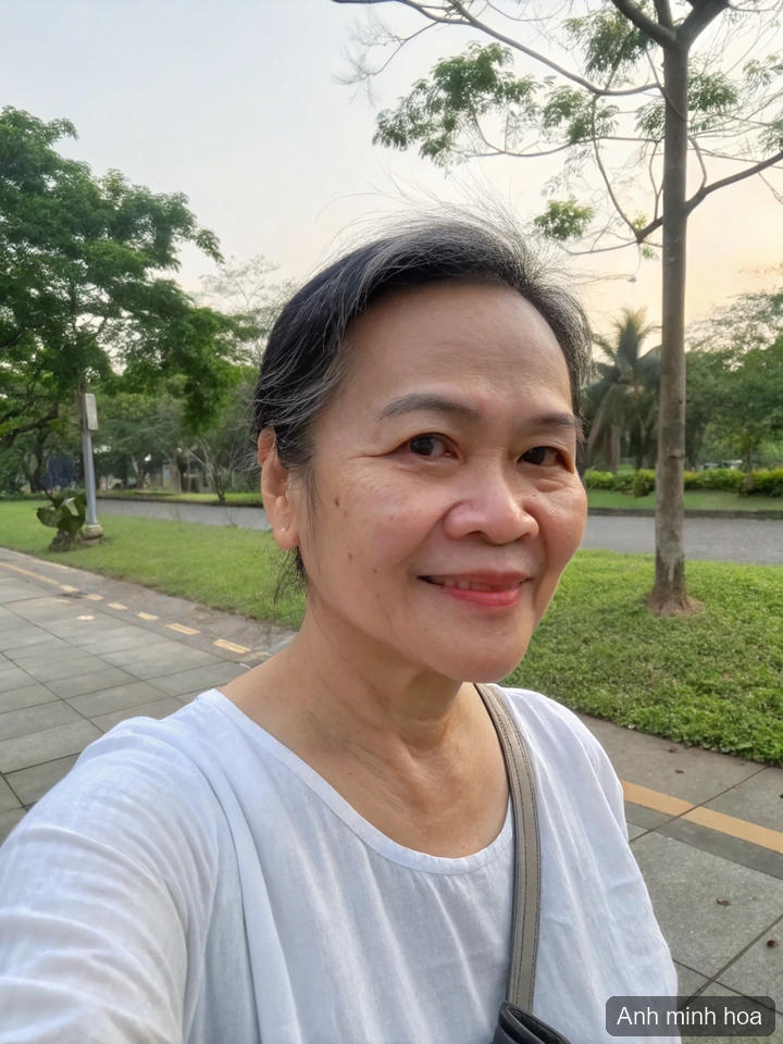 Ảnh minh họa: từ selfie đời thường sang ảnh thẻ formal, giữ nguyên khuôn mặt